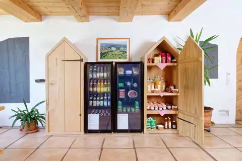 02_hagerhof-chiemsee_selbstbedienungsschrank