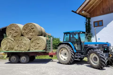 05_hagerhof-chiemsee_traktor