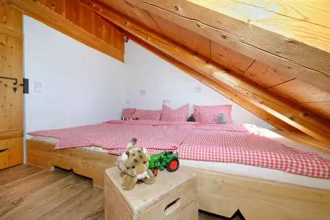 13_hagerhof-chiemsee_ferienwohnung_schlafzimmer-kinder